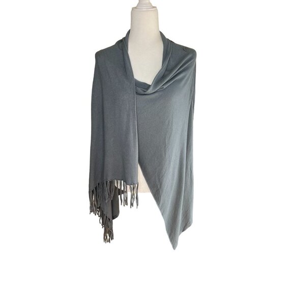 Lovestitcha Womens Poncho Long Sleeves Size M in Olive Green - Picture 1 of 3